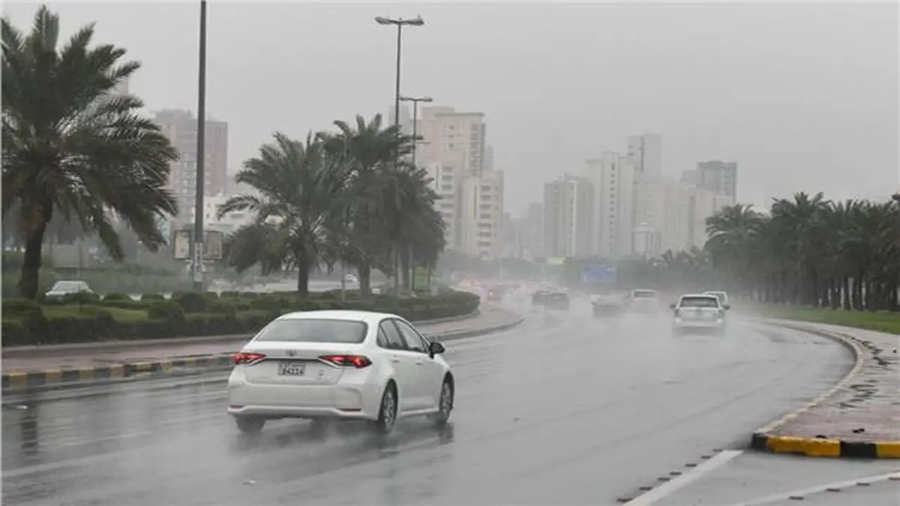 الأرصاد تحذر من أمطار رعدية قد تصل لحد السيول غداً في عدة مناطق